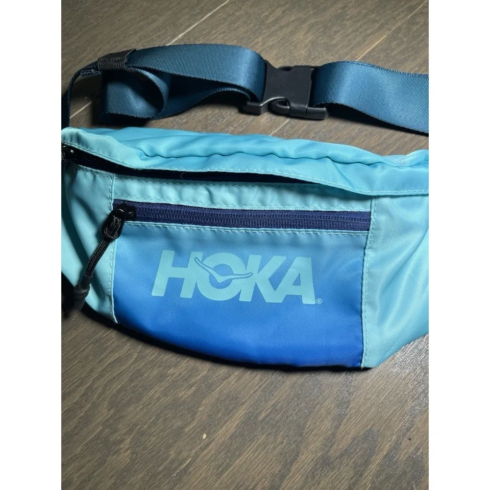 HOKA Fanny Waist Pack‎ - Neon Teal / Blue - Adjustable - Zip Pockets EUC